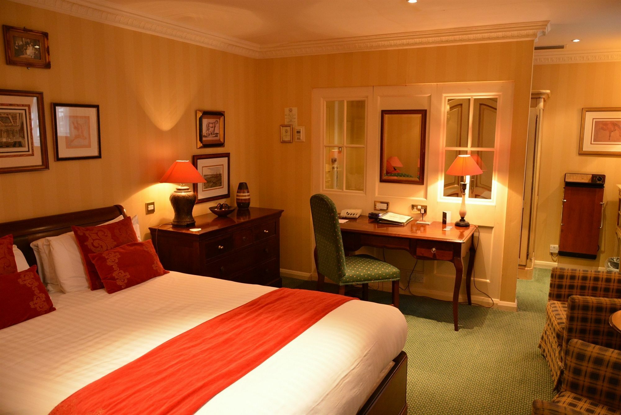 The George Hotel קולצ'סטר מראה חיצוני תמונה
